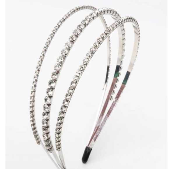 MENAGE A TRIOS STRAND HEADBAND SILVER TONE - Picture 1 of 9